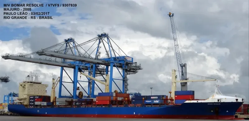 BOMAR RESOLVE Container Ship IMO 9307839 photo 2