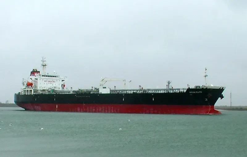 EASTERN KALMIA Tanker IMO 9308156 photo 7