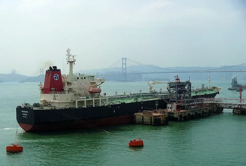 CLEAN NIRVANA Tanker IMO 9308168 photo 3