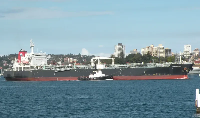 CLEAN NIRVANA Tanker IMO 9308168 photo 4