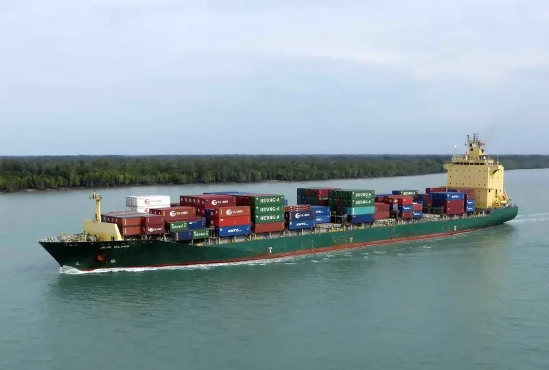 JEJU ISLAND Container Ship IMO 9308417 photo 3