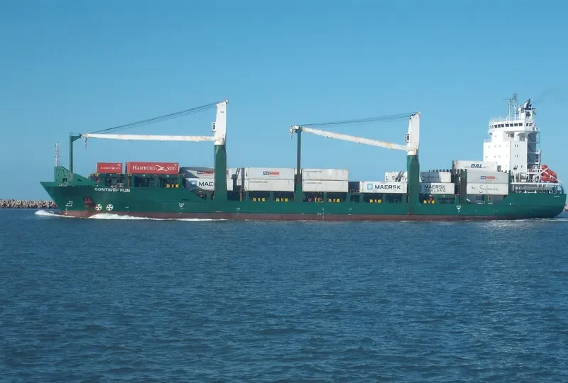 CONTSHIP FUN Container Ship IMO 9308613 photo 3