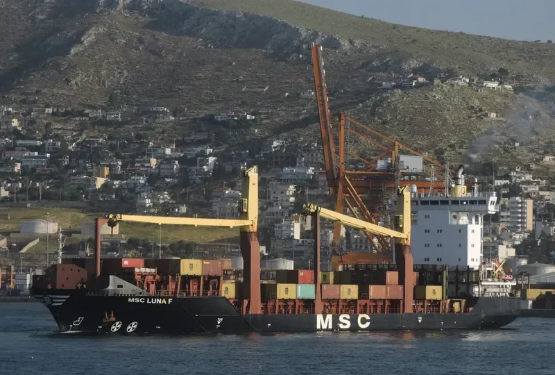 MSC LUNA F Container Ship IMO 9308625 photo 2