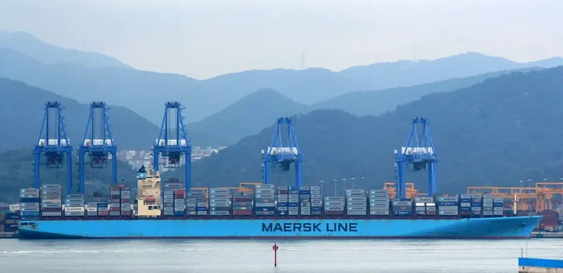 MAERSK SOFIA Container Ship IMO 9308637 photo 9