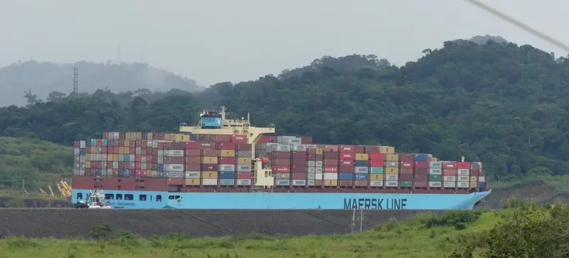 MAERSK SINGAPORE Container Ship IMO 9308649