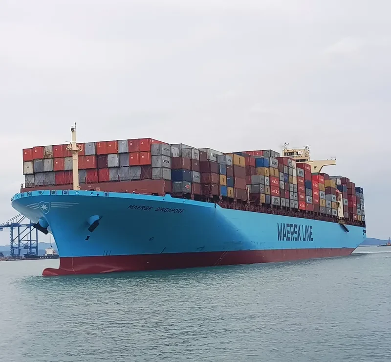 MAERSK SINGAPORE Container Ship IMO 9308649 photo 3