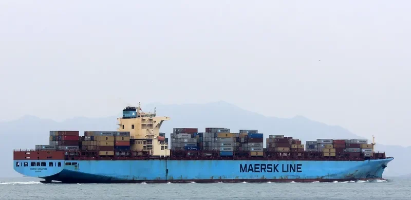 MAERSK SINGAPORE Container Ship IMO 9308649 photo 4