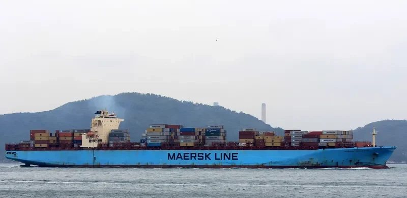 MAERSK SINGAPORE Container Ship IMO 9308649 photo 5