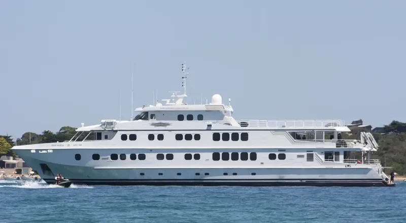TRUE NORTH Passenger Ship IMO 9308651 photo 2
