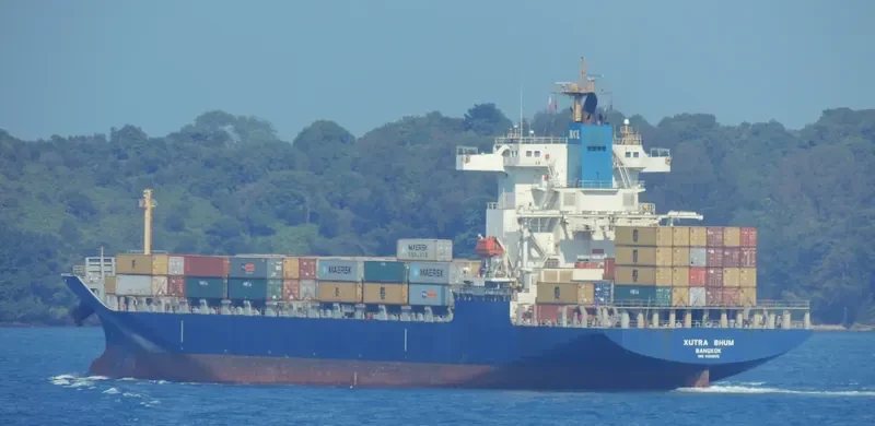 XUTRA BHUM Container Ship IMO 9308675