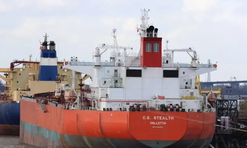 CS ZEPHYR Tanker IMO 9308819 photo 6