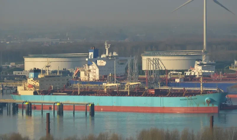 SRI ASIH Tanker IMO 9308948 photo 3