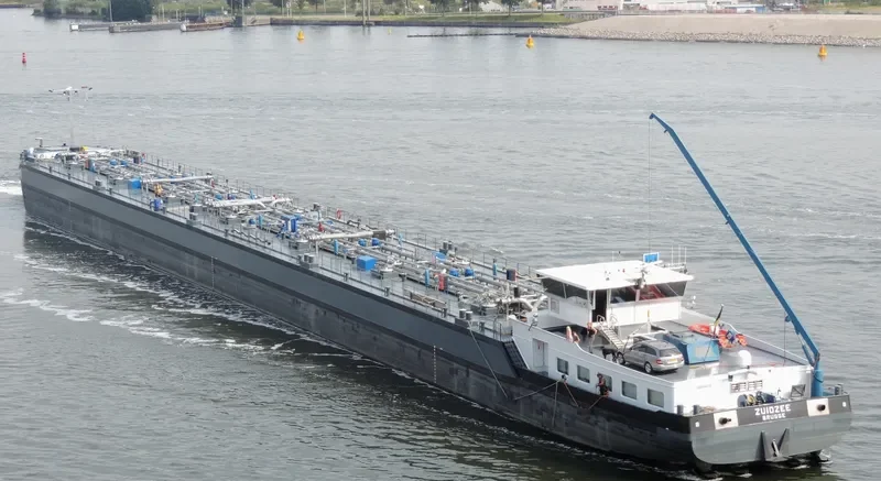 ZUIDZEE Tanker IMO 9309057 photo 5