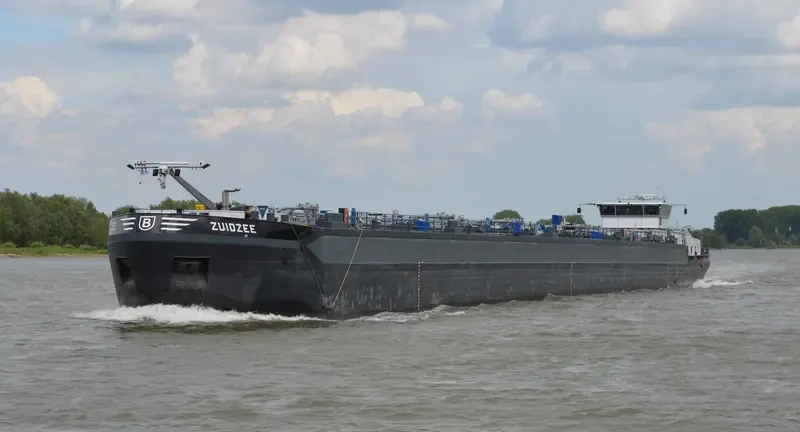 ZUIDZEE Tanker IMO 9309057 photo 7