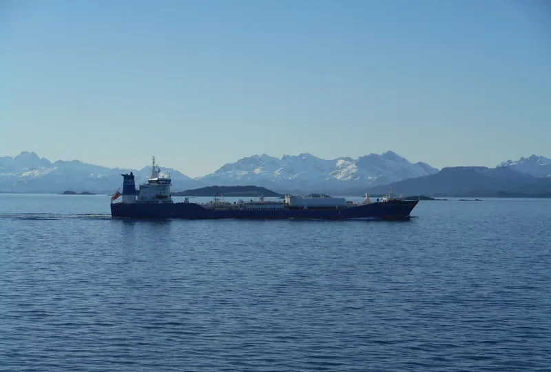 BIT VIKING Tanker IMO 9309239 photo 3