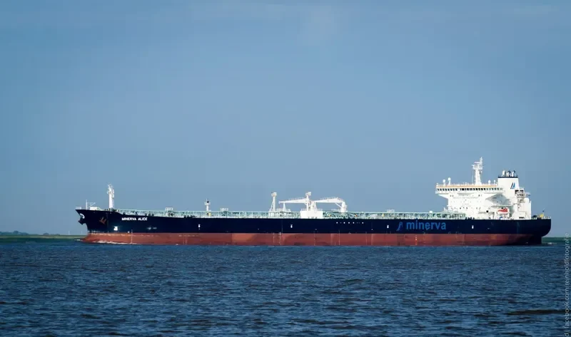 MINERVA ALICE Tanker IMO 9309435 photo 10