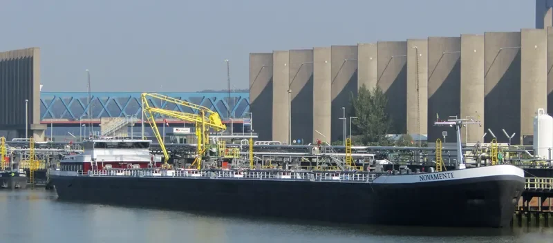 NOVAMENTE Tanker IMO 9309746 photo 2