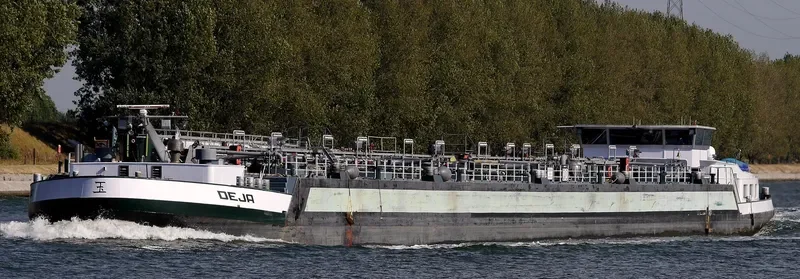 DEJA Tanker IMO 9309796 photo 5