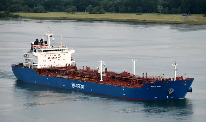 LUZERN Tanker IMO 9309980 photo 5