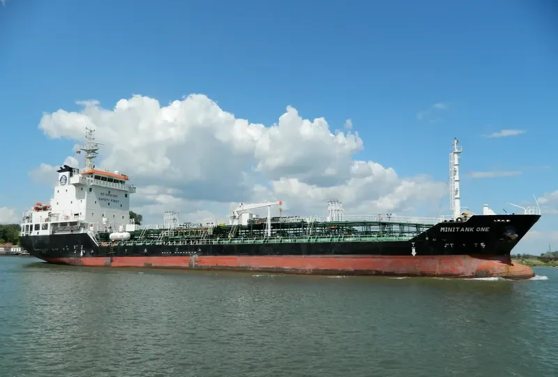 GOLDEN BELLE HANA Tanker IMO 9310214 photo 7