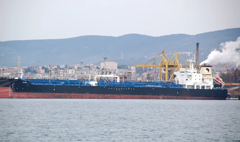 PETROLIMEX 18 Tanker IMO 9310252 photo 5