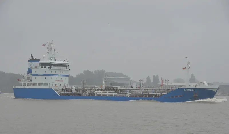 LEXUS Tanker IMO 9310317 photo 7