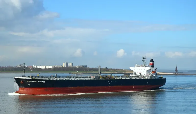 CHALLENGE PASSAGE Tanker IMO 9310707 photo 6