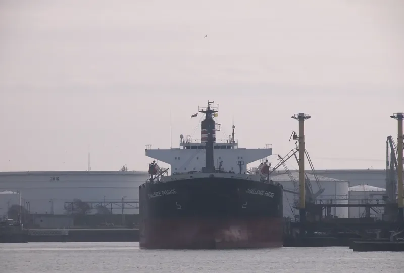 CHALLENGE PASSAGE Tanker IMO 9310707 photo 7