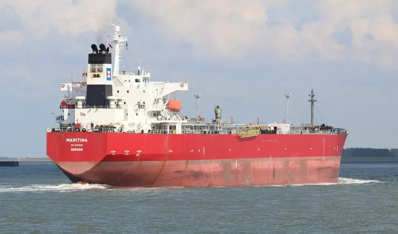 SANMAR SWARA Tanker IMO 9310848 photo 2