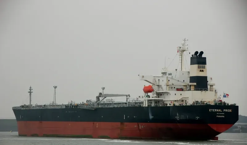 SANMAR SWARA Tanker IMO 9310848 photo 4