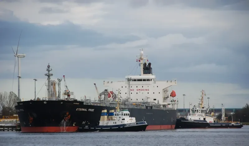 SANMAR SWARA Tanker IMO 9310848 photo 7
