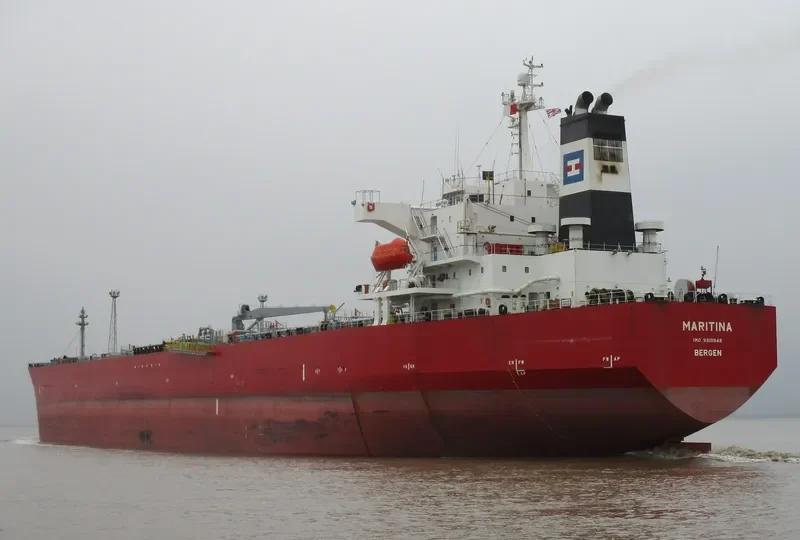 SANMAR SWARA Tanker IMO 9310848 photo 8