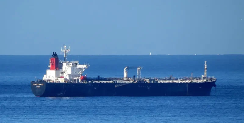 DEE4 ACACIA Tanker IMO 9311048 photo 2