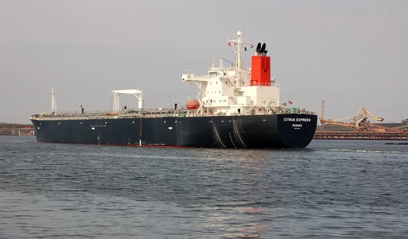 DEE4 ACACIA Tanker IMO 9311048 photo 3