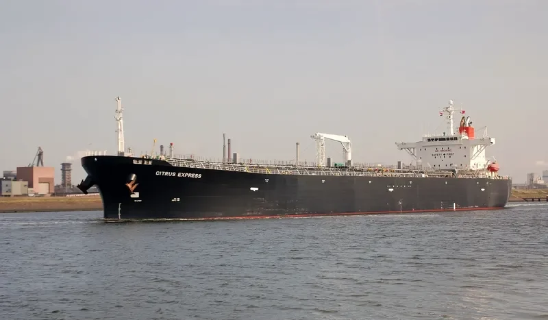 DEE4 ACACIA Tanker IMO 9311048 photo 4