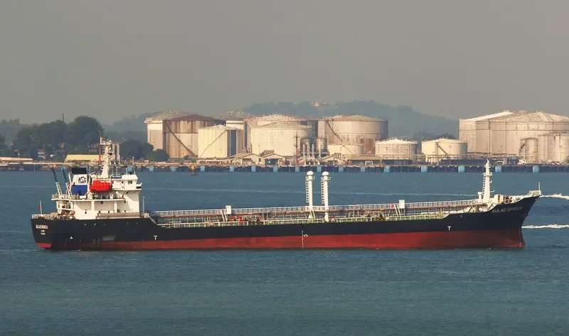 GLOBAL ANGEL Tanker IMO 9311309 photo 3