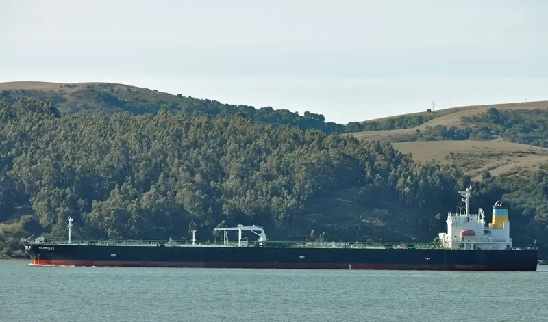 CABO FROWARD Tanker IMO 9311359 photo 10