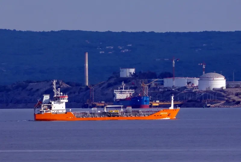 SEPEN Tanker IMO 9311385 photo 6