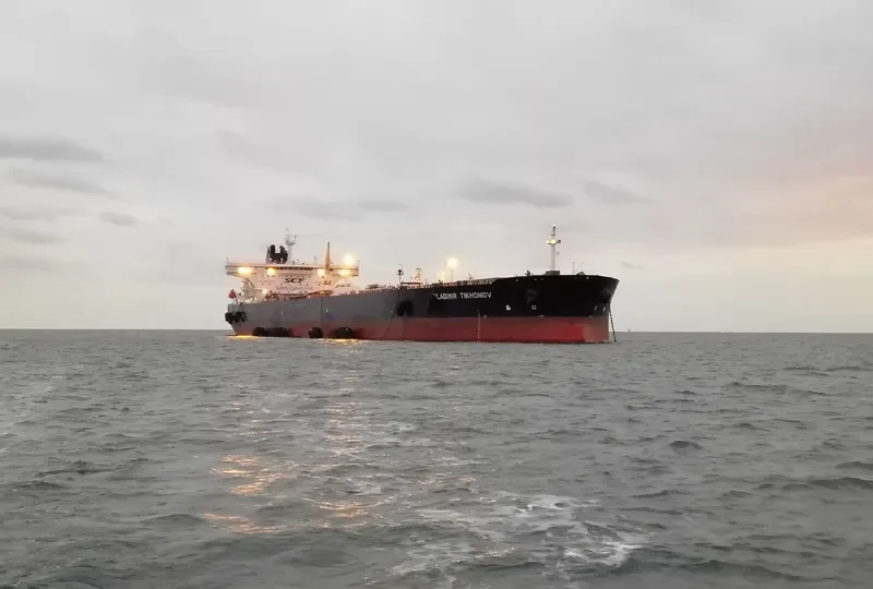 VLADIMIR TIKHONOV Tanker IMO 9311622 photo 2
