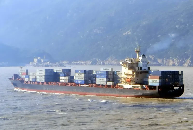 CORAL STAR Container Ship IMO 9311749 photo 4
