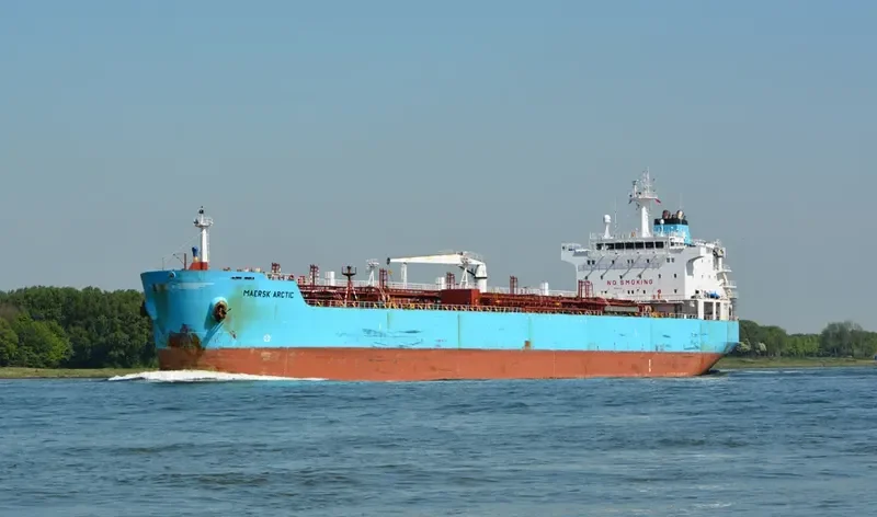MAERSK ARCTIC Tanker IMO 9311751 photo 9