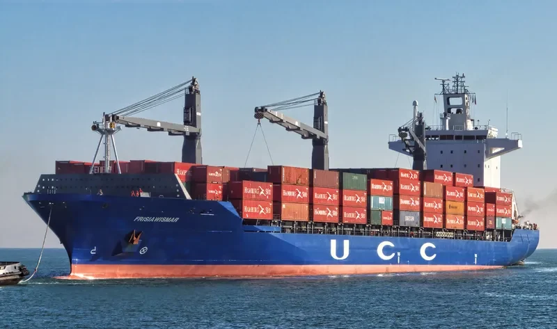 HSL PARATY Container Ship IMO 9311830 photo 6