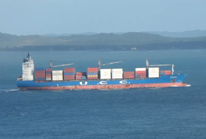 HSL PARATY Container Ship IMO 9311830 photo 8