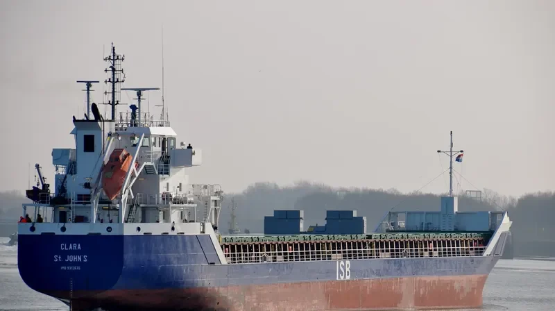 CLARA Container Ship IMO 9312676 photo 6