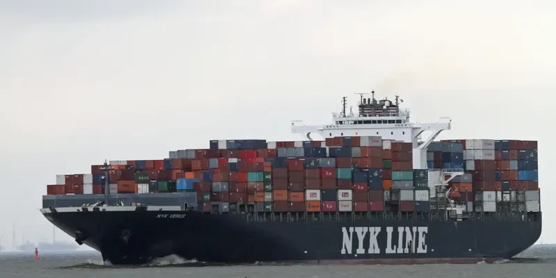 NYK VENUS Container Ship IMO 9312793 photo 2
