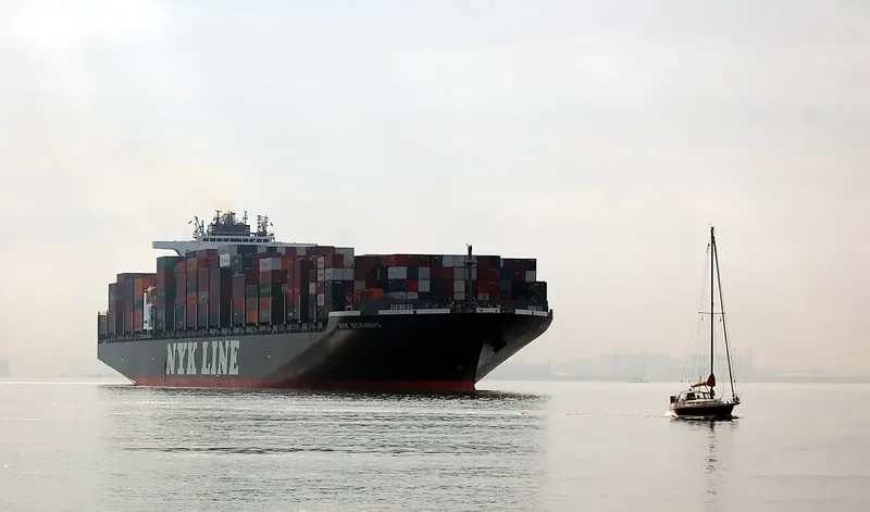 NYK OCEANUS Container Ship IMO 9312975 photo 9