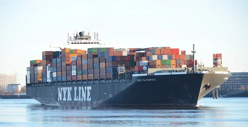 ONE OLYMPUS Container Ship IMO 9312987 photo 4