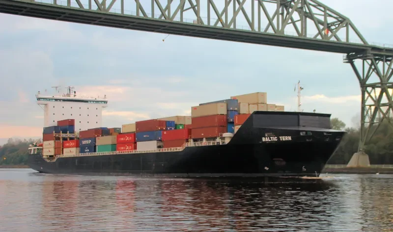 BALTIC TERN Container Ship IMO 9313199