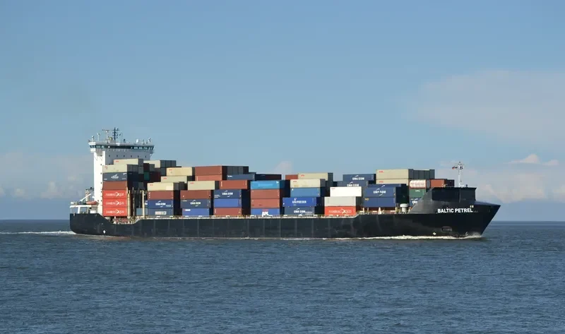 BALTIC PETREL Container Ship IMO 9313216 photo 7