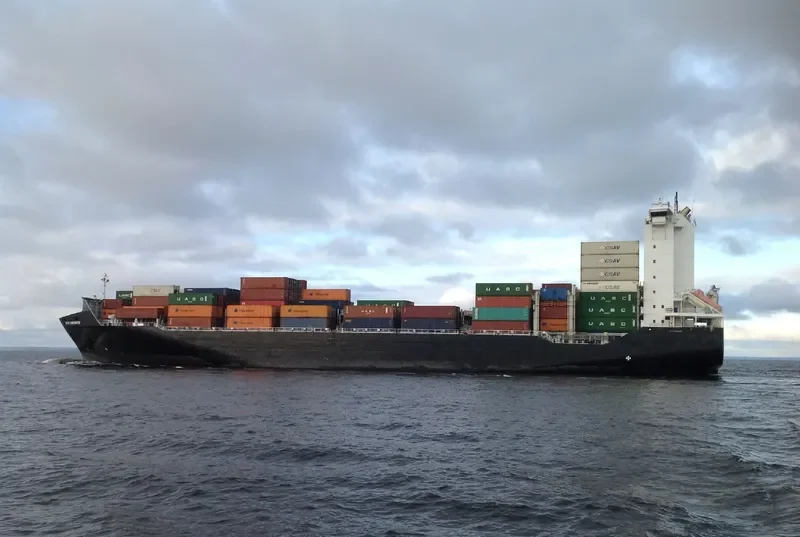 BALTIC SHEARWATER Container Ship IMO 9313228 photo 10
